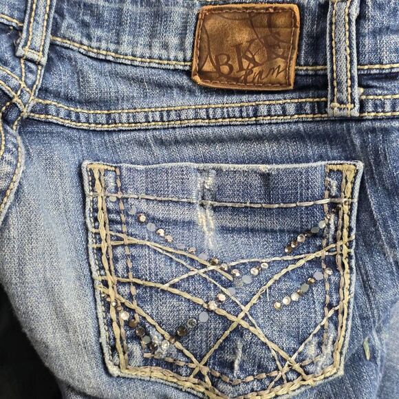 BKE Lexi Bootcut Jeans Women’s 26x31.5 Embellished Pockets - Picture 13 of 16
